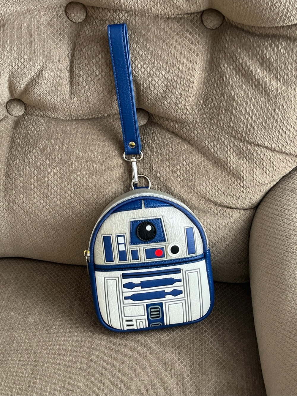 Loungefly Disney r2d2 Silver and Blue Star Wars wristlet wallet belt bag